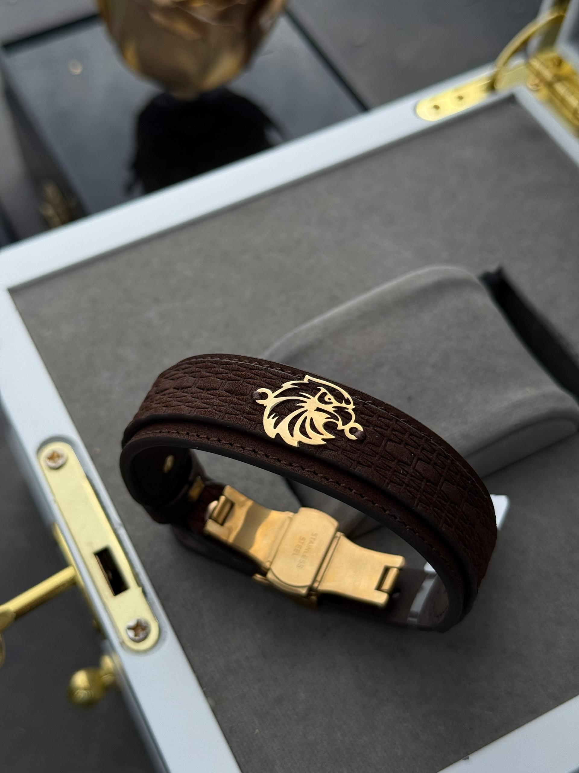 دستبند چرم طرح عقاب