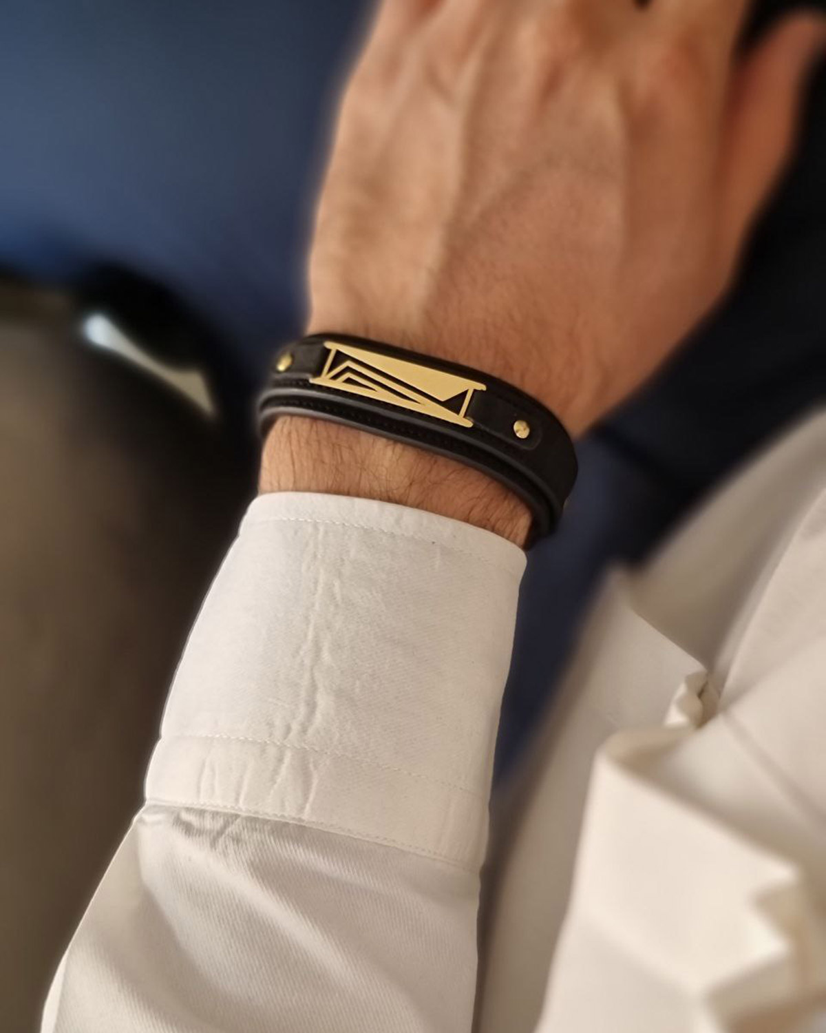 دستبند چرم دوبل هورس مشکی طرح  اسپرت-2