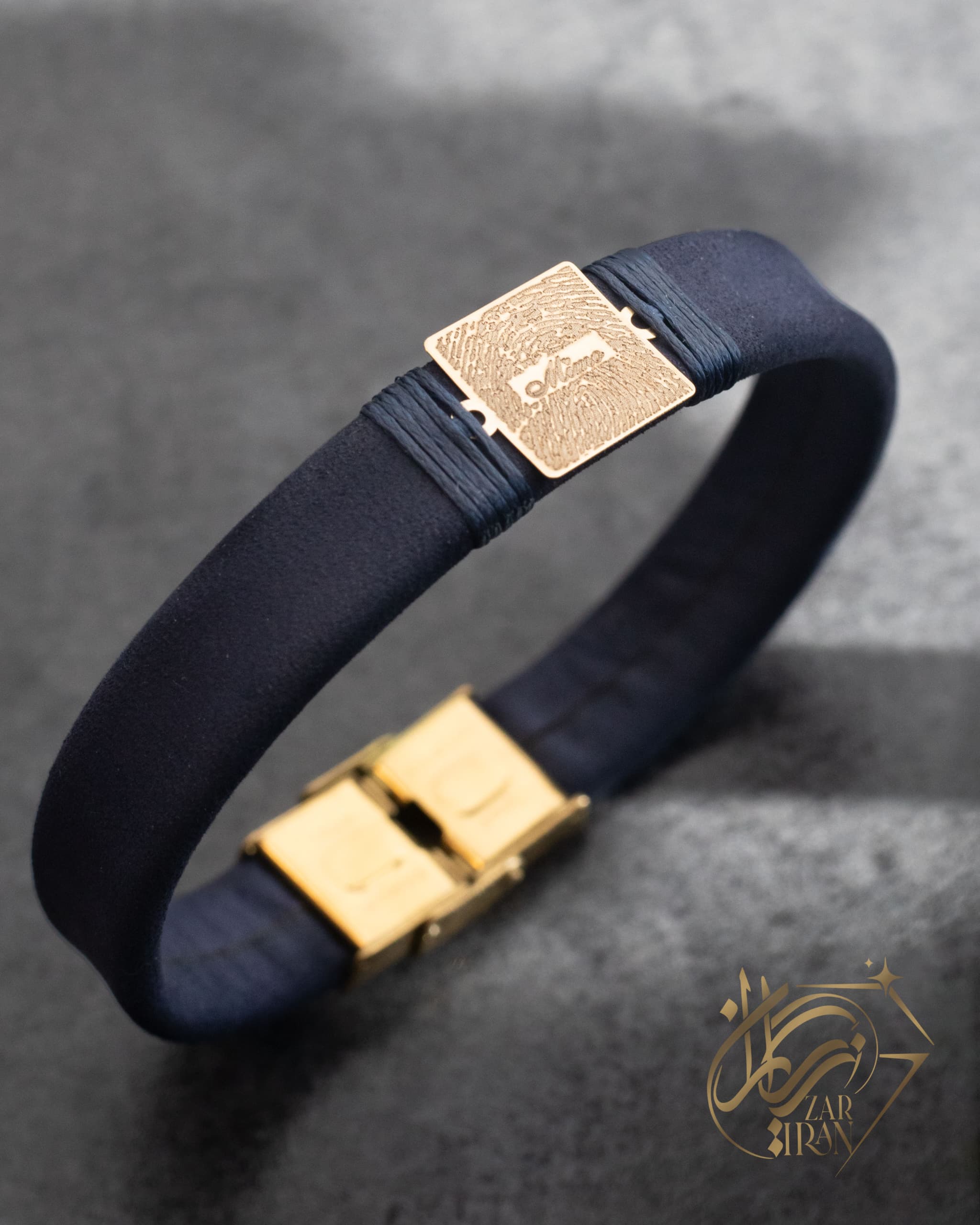 دستبند چرم اثر انگشت