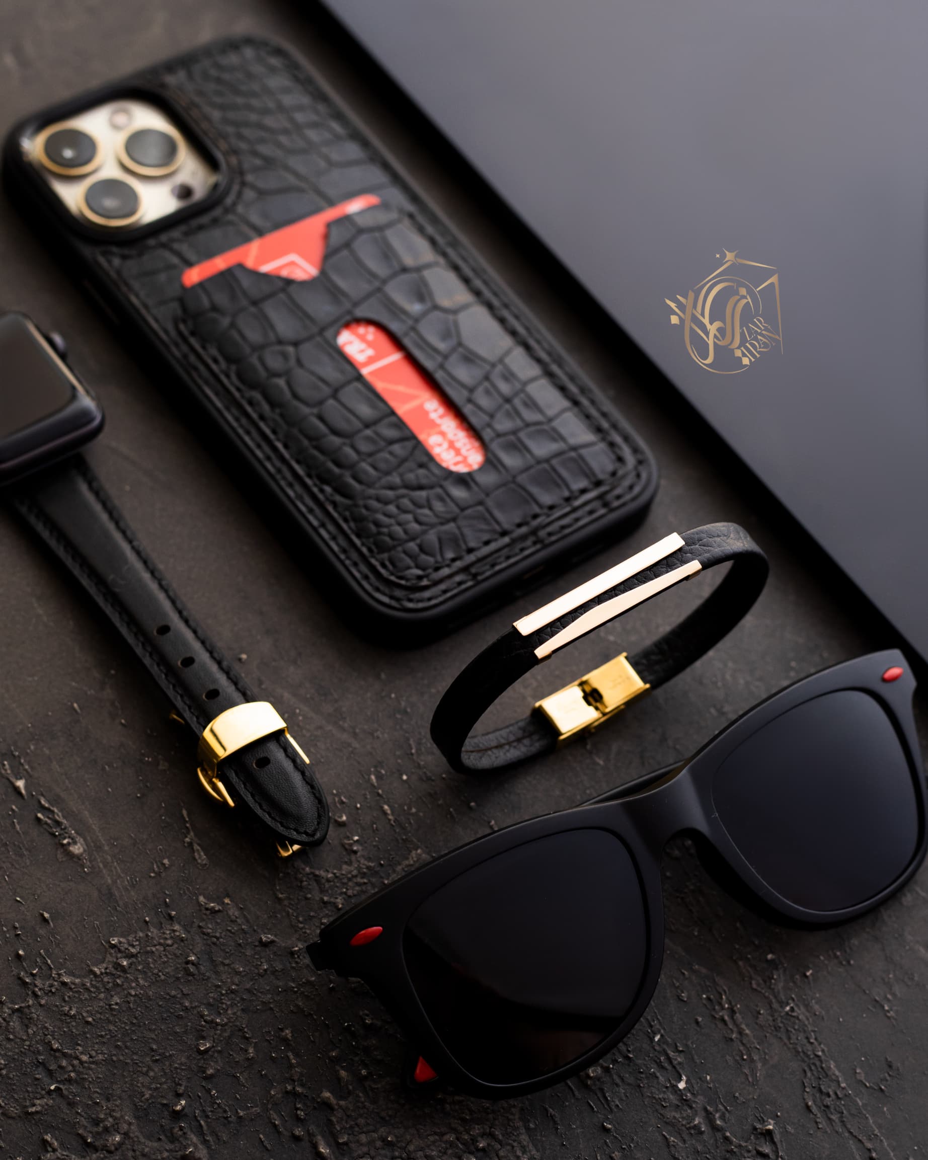 دستبند چرم طرح ریلی