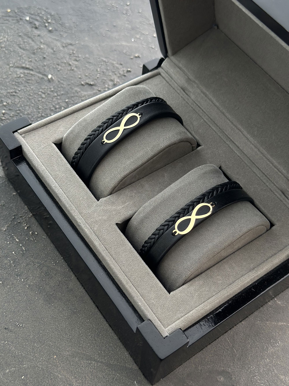 دستبند چرم طرح بی نهایت مردانه-2