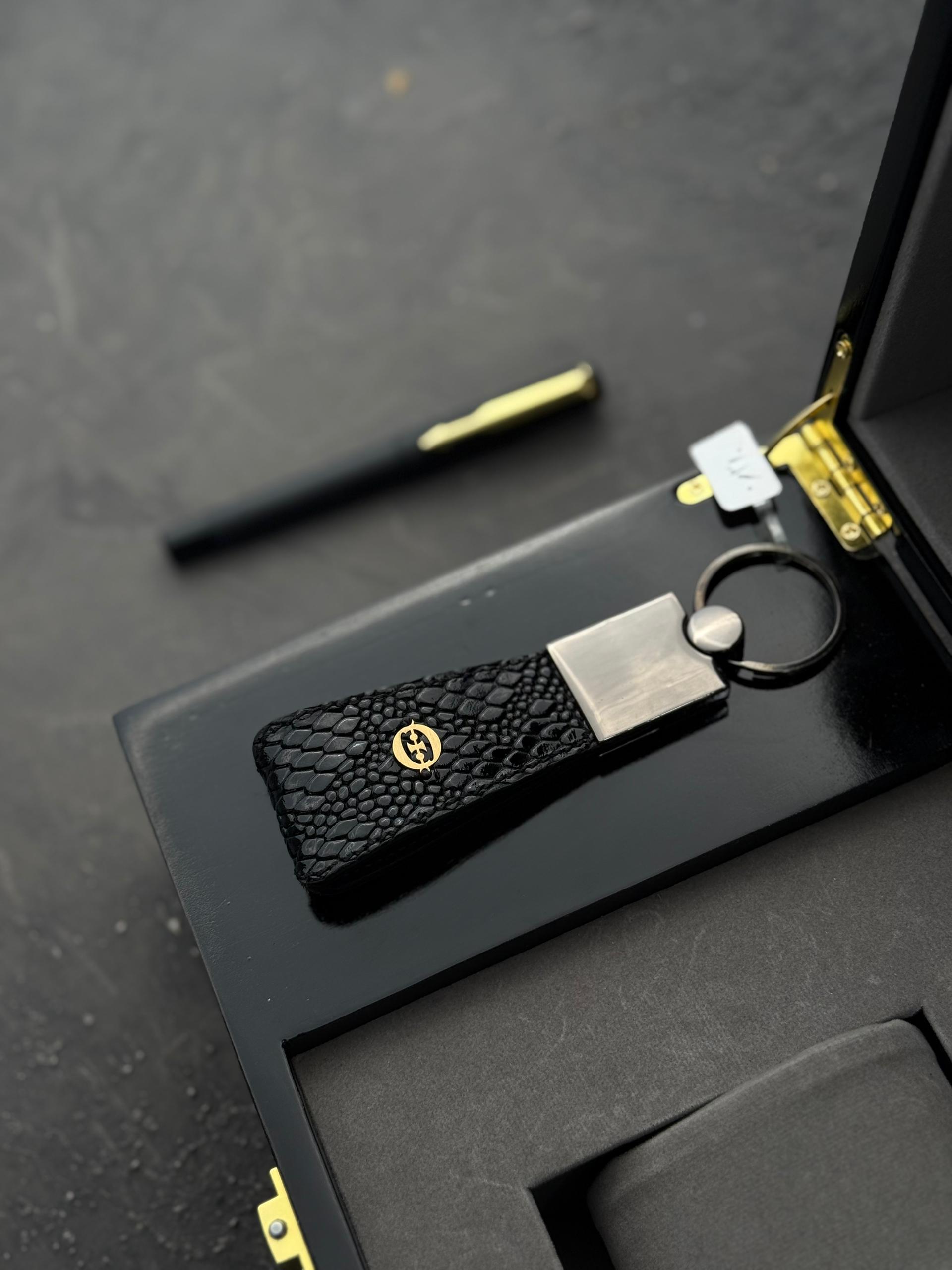 جاسوییچی طلا نماد یونانی تیر