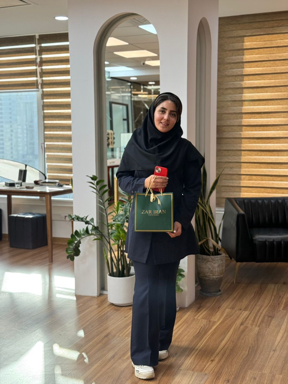 خرید حضوری گالری زر ایران