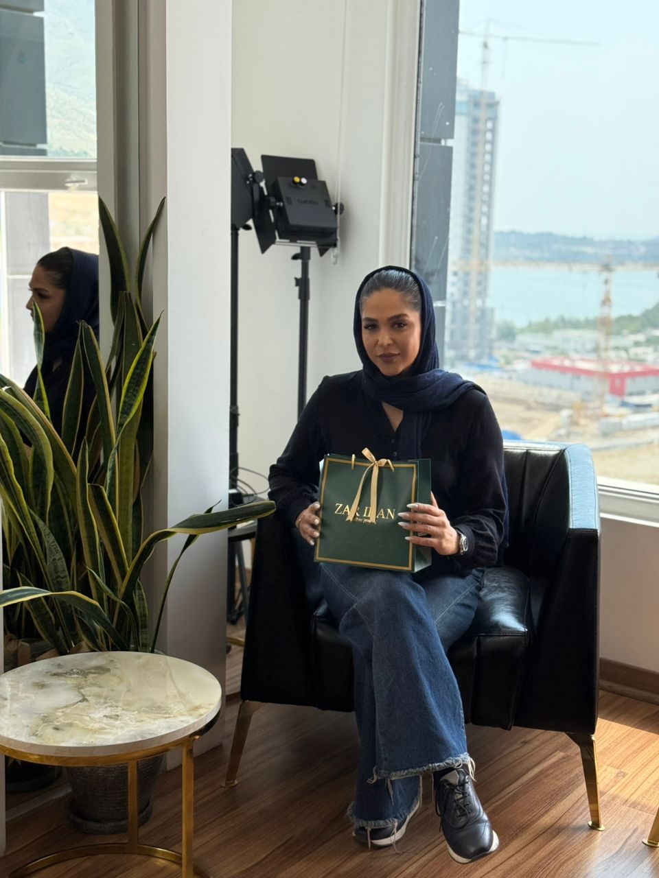 خرید حضوری گالری زر ایران